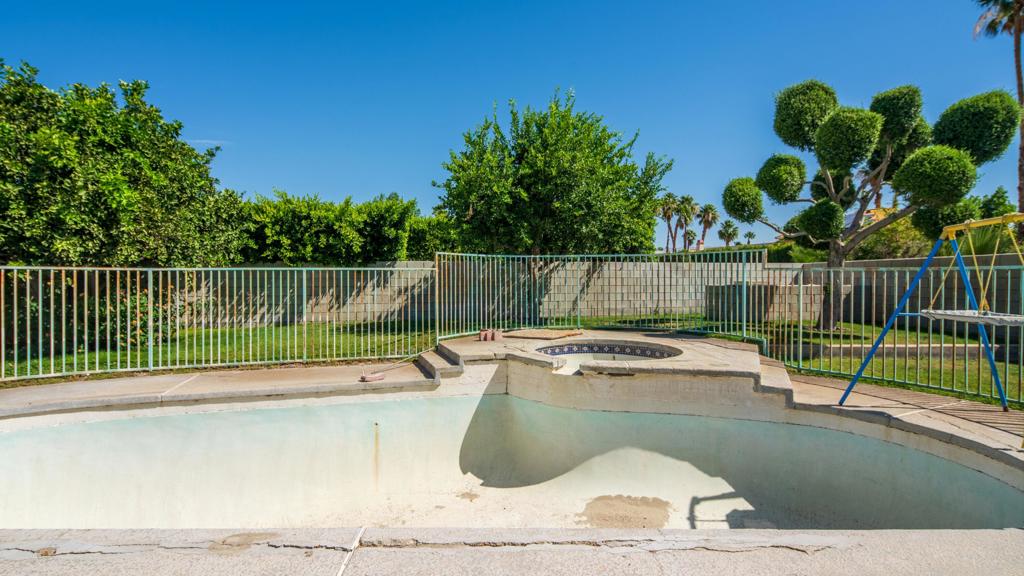 Residential in Cathedral City 4