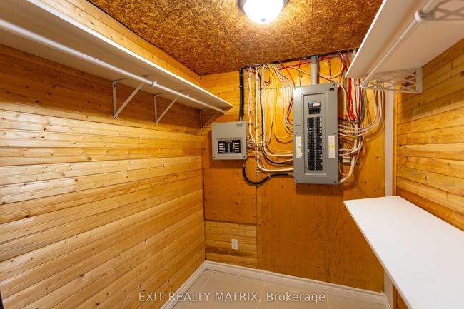 257 N Russell Rd, House other with 4 bedrooms, 3 bathrooms and 8 parking in Russell ON | Image 33
