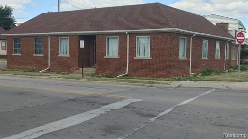 1336 Southfield Rd, Lincoln Park, MI, 48146-2319 | Card Image