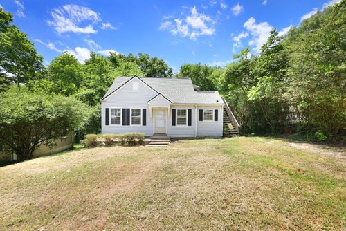 156 Delmar Dr, Clarksville, TN, 37040-3830 | Card Image