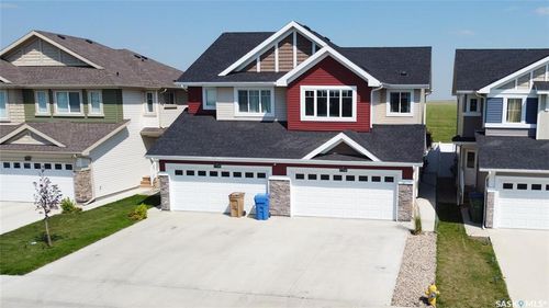 7704 Walsh Ave, Regina, SK, S4Y0H2 | Card Image