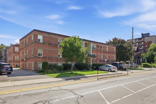 11-223 Macnab St S, Hamilton, ON, L8P3C9 | Card Image