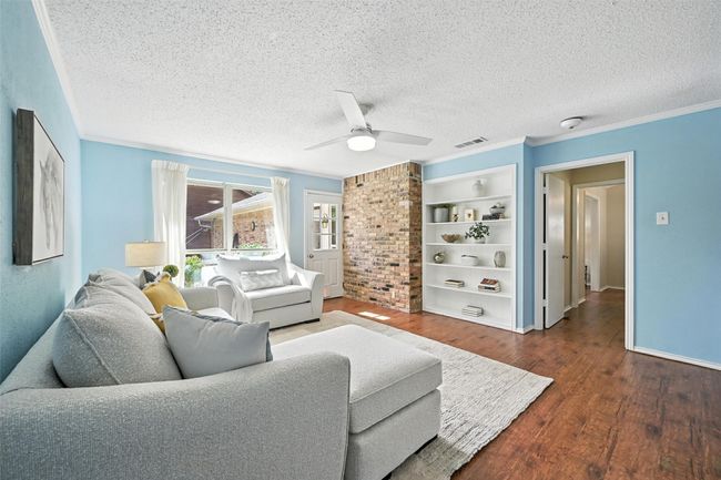 1923 Camden Way, House other with 3 bedrooms, 2 bathrooms and null parking in Carrollton TX | Image 19
