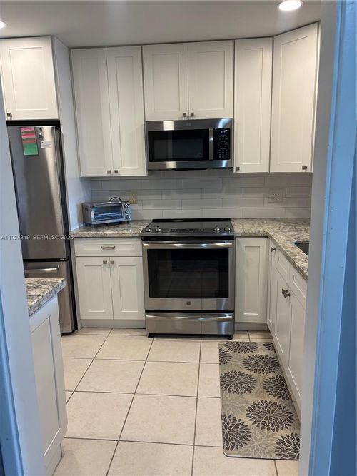 apt-409-2900 N Palm Aire Dr, Pompano Beach, FL, 33069-3446 | Card Image