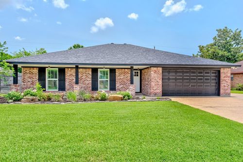 2325 Patricia Lane, Port Neches, TX, 77627-0000 | Card Image