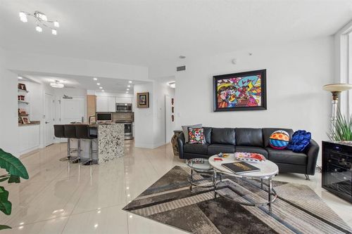 310-347 N New River Dr E, Fort Lauderdale, FL, 33301-3131 | Card Image