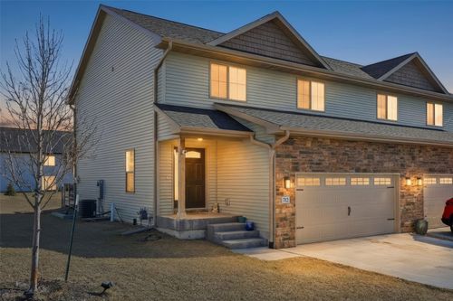 712 Hillside Dr, Tiffin, IA, 52340-8404 | Card Image