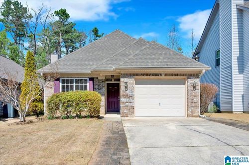 242 Forest Lakes Dr, STERRETT, AL, 35147-8182 | Card Image