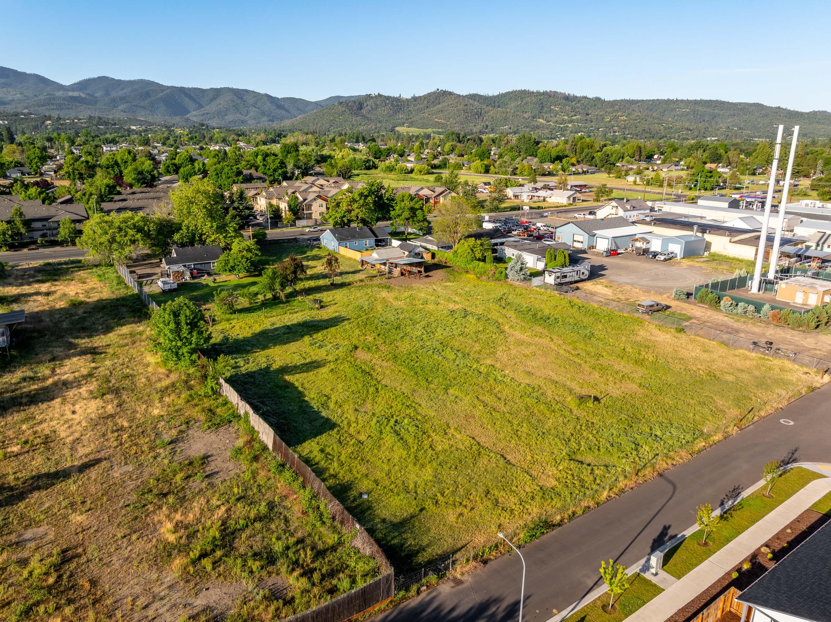 Land in Medford