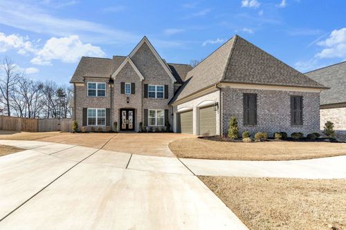 5205 Madison Valley Cir, Arlington, TN, 38002-6015 | Card Image