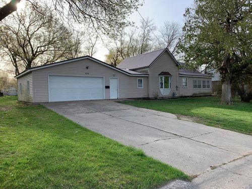412 N Darling Ave, Fremont, MI, 49412-1219 | Card Image