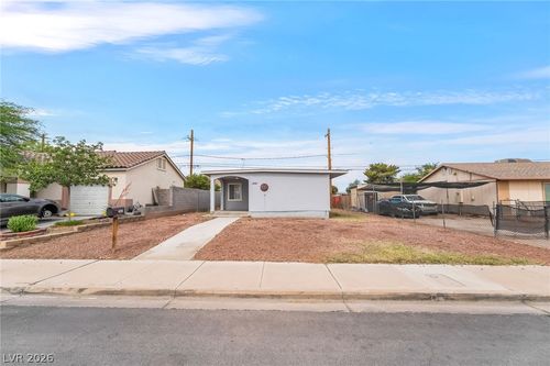 1841 Merze Ave, Henderson, NV, 89011-4230 | Card Image