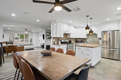 8336 E Sells Dr, Scottsdale, AZ, 85251-2819 | Card Image