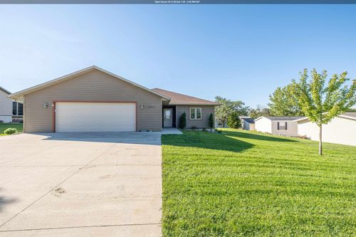 605 Blue Heron Rd, Arnolds Park, IA, 51331-7555 | Card Image