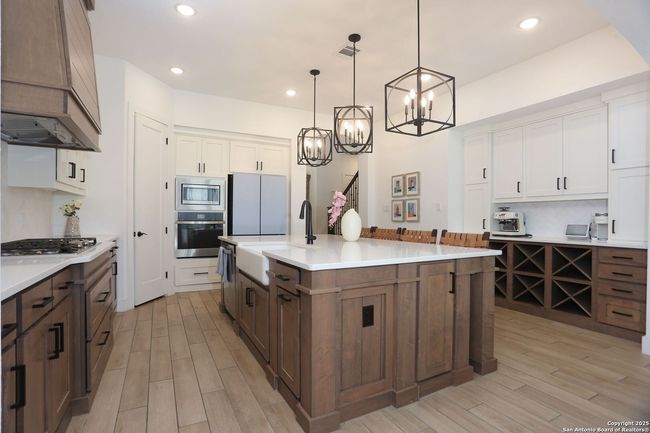 129 Wild Rose Hl, House other with 4 bedrooms, 3 bathrooms and null parking in Boerne TX | Image 12
