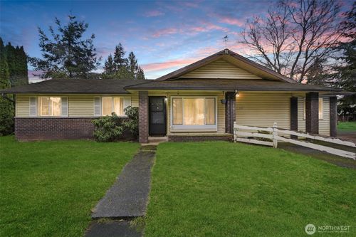 6130 87th St Ne, Marysville, WA, 98270-3361 | Card Image