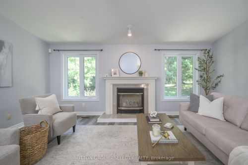 9-445 Riverside Dr, London, ON, N6H2R8 | Card Image