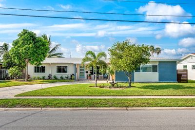 452 Cardinal Drive, House other with 3 bedrooms, 2 bathrooms and null parking in Satellite Beach FL | Image 1