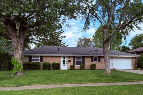 6820 Rushleigh Road, Englewood, OH, 45322 | Card Image