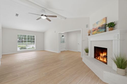 10916 Fawnlily St, The Woodlands, TX, 77380-1302 | Card Image