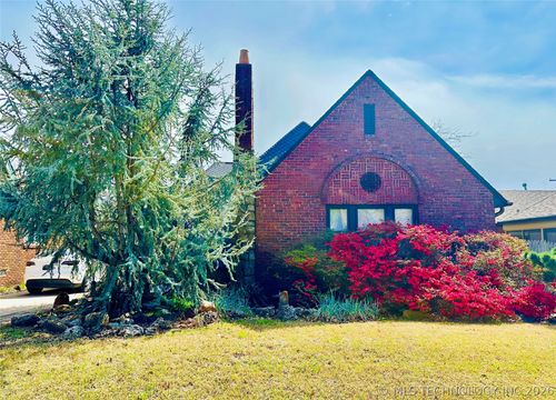 2708 E 14th Pl, Tulsa, OK, 74104-4710 | Card Image