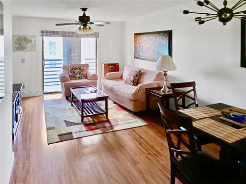 apt-201-10402 Sunrise Lakes Blvd, SUNRISE, FL, 33322-5936 | Card Image