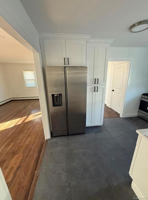 184 E Fulton Ave, Roosevelt, NY, 11575-2215 | Card Image