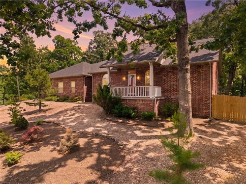 15 Sutherland Ln, Bella Vista, AR, 72714-4017 | Card Image