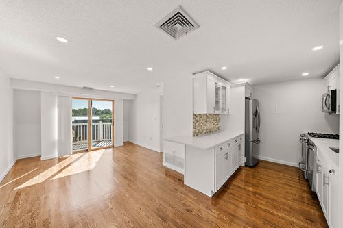 28-336 Adams St, Boston, MA, 02122-1265 | Card Image