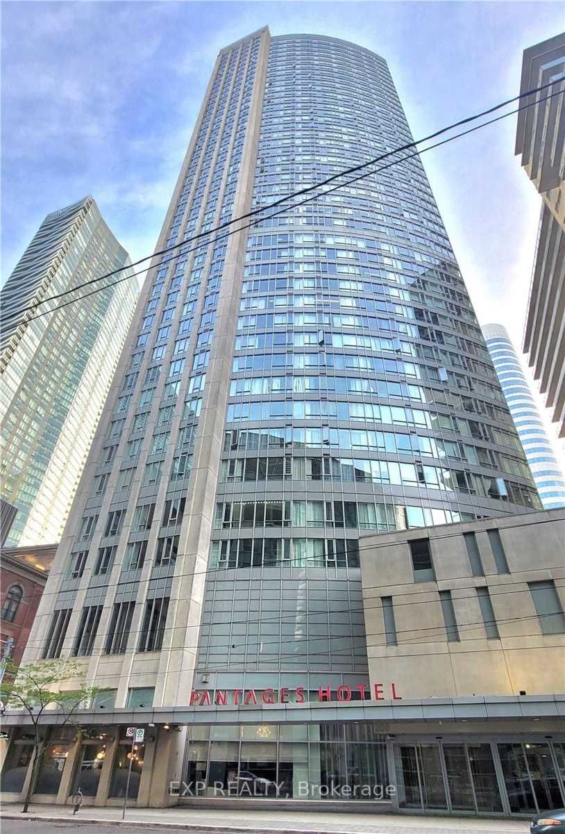 Residential in Toronto C08 2
