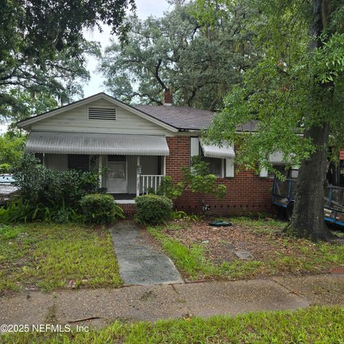 8135 Paul Jones Dr, Jacksonville, FL, 32208-2820 | Card Image