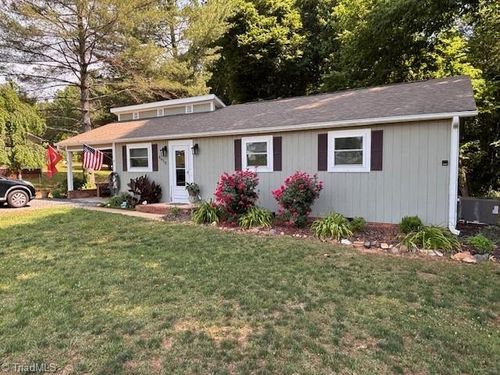6458 Nc Highway 801 S, Mocksville, NC, 27028 | Card Image