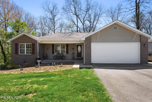 240 Carriage Dr, Crossville, TN, 38555-5358 | Card Image