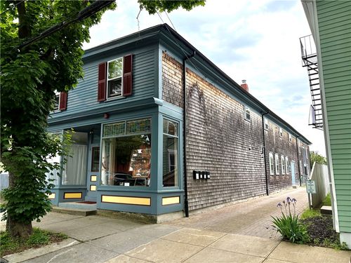 30 Bradford St, Bristol, RI, 02809-1907 | Card Image