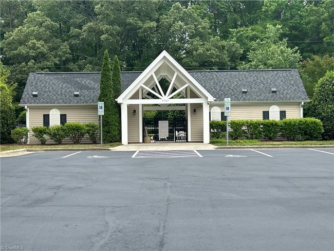 Community Pool Building | Image 21