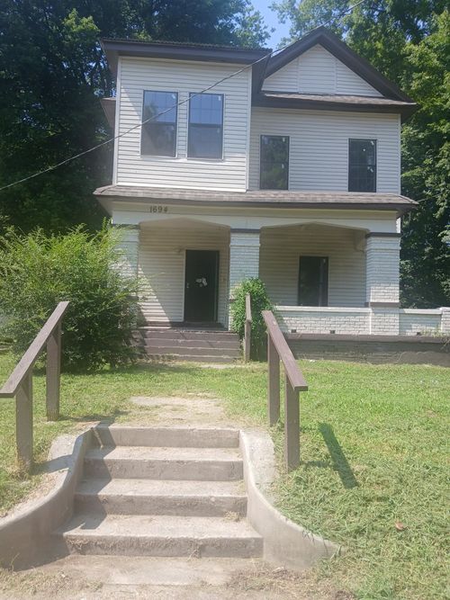1694 Walker Ave, Memphis, TN, 38114-1653 | Card Image