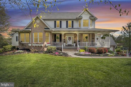 1709 Country Manor Dr, YORK, PA, 17408-8826 | Card Image