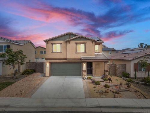 30736 Thunderbird St, Winchester, CA, 92596-8014 | Card Image