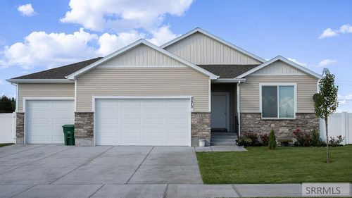 2475 E Pinnacle Dr, Idaho Falls, ID, 83401-6785 | Card Image