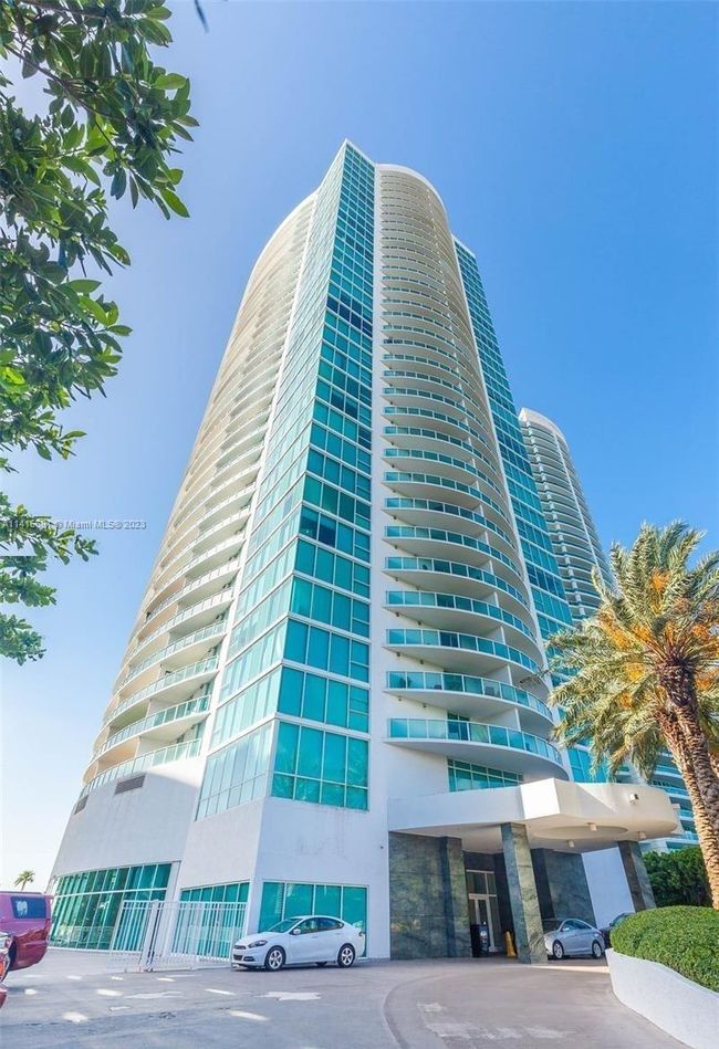 APT-2110 - 2101 Brickell Ave, Condo with 1 bedrooms, 1 bathrooms and null parking in Miami FL | Image 37