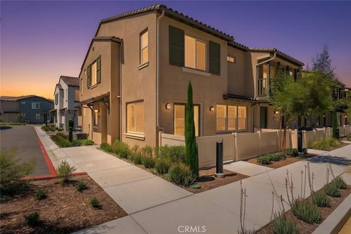 39438 Corvina Ln, Temecula, CA, 92591-0384 | Card Image