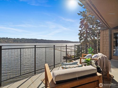 a6-17412 Ne 40th Pl, Redmond, WA, 98052-5672 | Card Image
