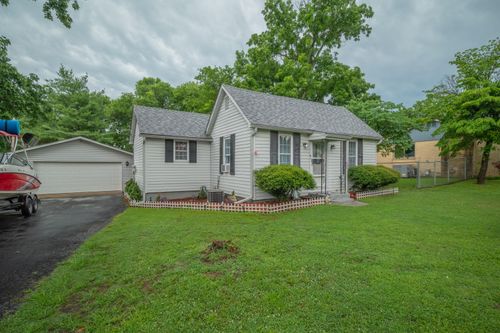 705 S Cherokee St, Grove, OK, 74344-2959 | Card Image
