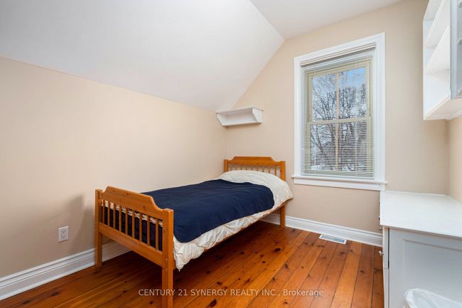 22 Victoria St, House other with 3 bedrooms, 2 bathrooms and 6 parking in Jasper ON | Image 19