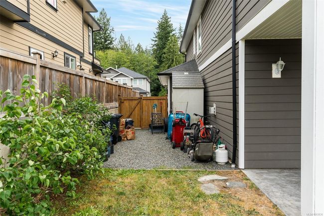 View of yard | Image 30