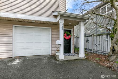 730 N 95th Street, Seattle, WA, 98103 | Card Image