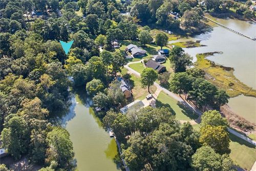 1546 Moores Point Rd, Suffolk, VA, 23436-1014 | Card Image
