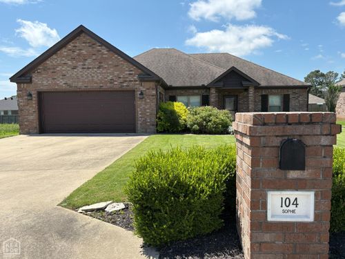 104 Sophie Dr, Brookland, AR, 72417-9062 | Card Image