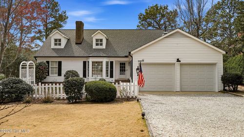 42 Pinebrook Dr, Pinehurst, NC, 28374-6821 | Card Image