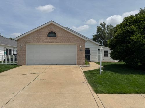326 Brown Ct, Chesterton, IN, 46304-2300 | Card Image